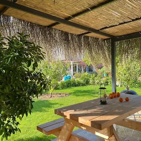 Villa Marmaris-hisaroenue'nde Isitmali Havuzlu